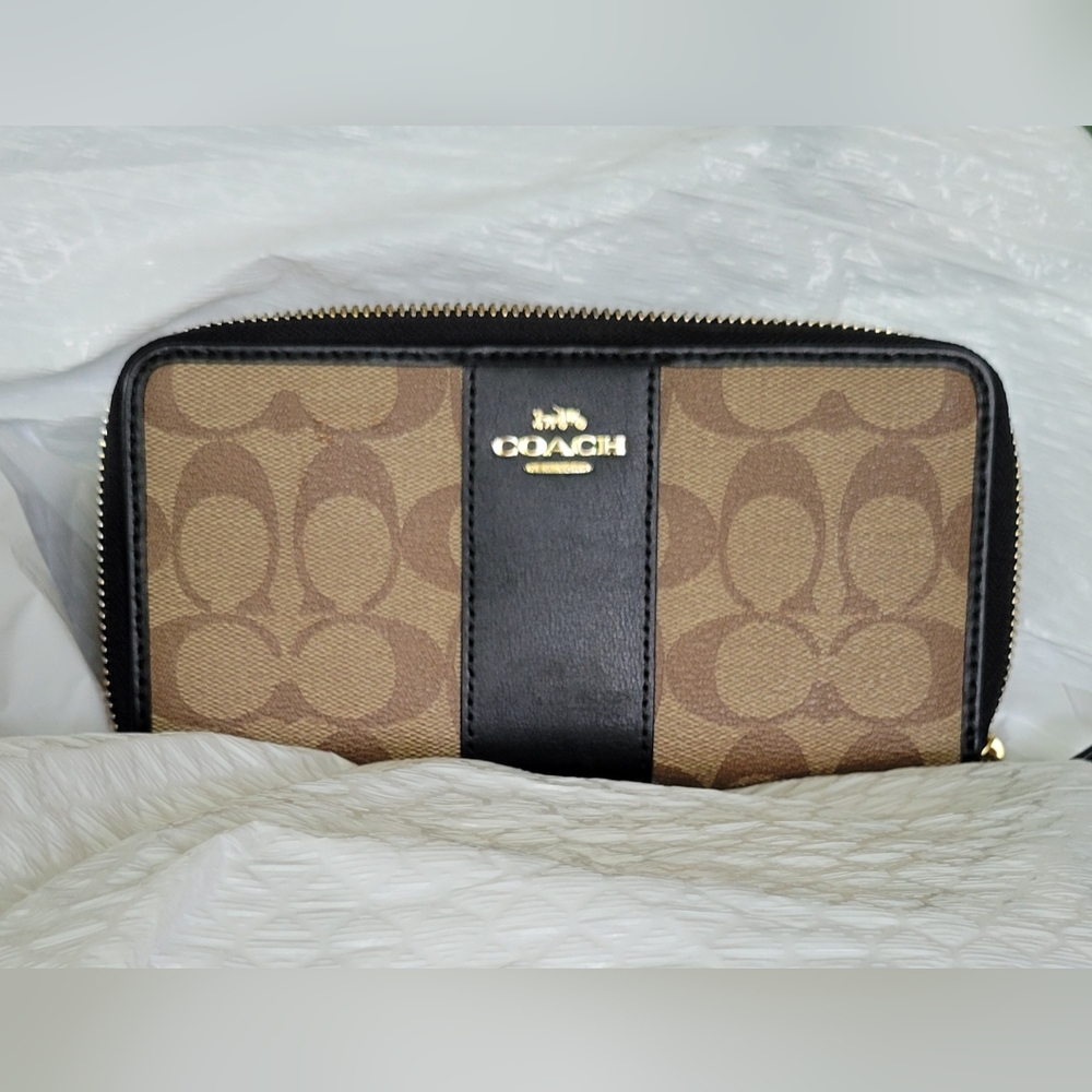 Coach NY Long Zip Around Wallet